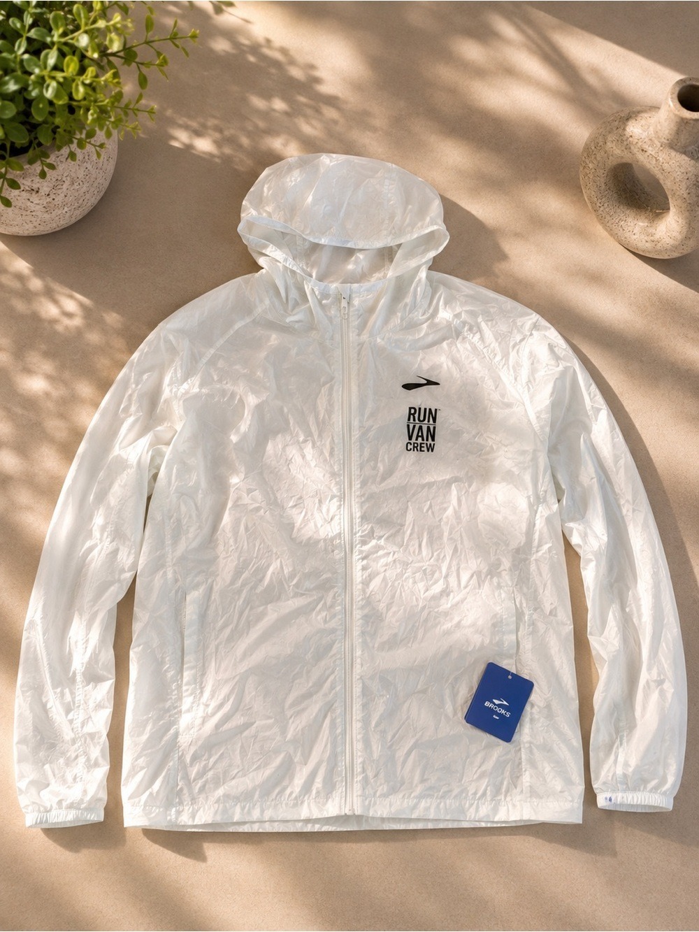 NWT Brooks Run Van Crew Lightweight Hooded Running Jacket • White Windbreaker
